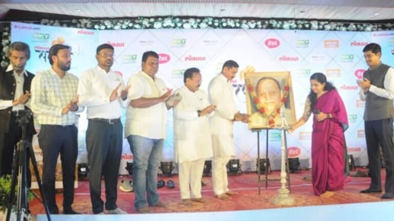 ‘लोकमत सरपंच अवार्ड’ वितरण सोहळा उत्साहात संपन्न; १४ उत्कृष्ट सरपंचांचा गौरव