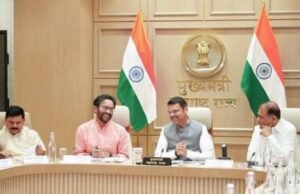 राज्यातील खनिकर्म व ऊर्जा निर्मिती संदर्भात मुख्यमंत्री देवेंद्र फडणवीस यांच्या अध्यक्षतेखाली वर्षा या शासकीय निवासस्थानी केंद्रीय कोळसा व खनिकर्म मंत्री जी. किशन रेड्डी यांच्या समवेत बैठक
