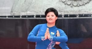 योग साधनेतून अन्वीने दिव्यांगाच्या मर्यादेवर केली मात