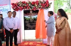 पालकमंत्री नितेश राणे यांच्या हस्ते ‘जलसिंधू’ या निवासी संकुल प्रकल्पाचे भूमिपूजन संपन्न