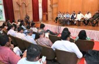 शेतकऱ्यांना देण्यात येणारी कर्जमाफी हा राज्य शासनासाठी राजकीय विषय नसून शेतकऱ्यांना दिलासा देण्याचे साधन आहे.