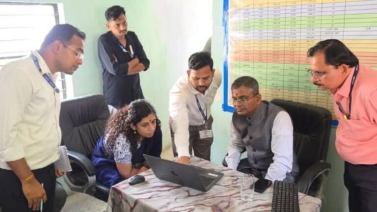 “शासनाच्या योजना कागदावर नव्हे, तर नागरिकांच्या जीवनात दिसल्या पाहिजेत”
