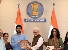 कला इतिहासकार व लेखक संदीप दहिसरकर यांनी राज्यपाल जिष्णु देव वर्मा यांची महाराष्ट्र लोकभवन येथे भेट घेऊन त्यांना आपल्या दोन नव्या पुस्तकांच्या प्रती भेट दिल्या.