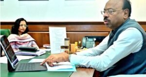 गडचिरोलीतील बंगाली बांधवांना मिळणार जमिनीचा मालकी हक्क महसूलमंत्री चंद्रशेखर बावनकुळे