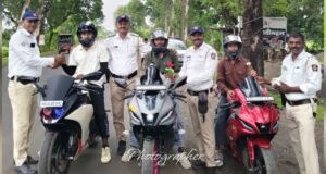 शहर वाहतूक शाखा व अक्कलकुवा पोलीस स्टेशन कडुन अपघातास कारणीभूत ठरणाऱ्या वाहतूक नियमभंगांविरुद्ध विशेष मोहीम
