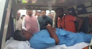 पंढरपूर येथे श्री विठ्ठल रुक्मिणीच्या दर्शनासाठी छत्रपती संभाजीनगर येथून आलेल्या वारकरी बाळू आसाराम पडूळ (वय ५४) यांना अचानक अस्वस्थ वाटू लागल्याने