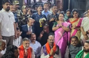 लोकसभा अध्यक्ष ओम बिर्ला यांनी घेतले त्र्यंबकेश्वराचे दर्शन