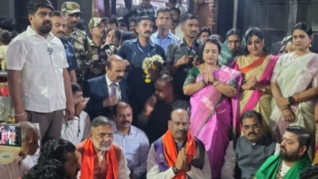 Lok Sabha Speaker Om Birla visited Trimbakeshwar.