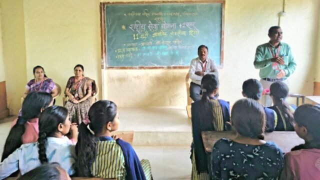 World Population Day was celebrated at Vasantrao Naik Higher Secondary School under the National Service Scheme (+2 level).