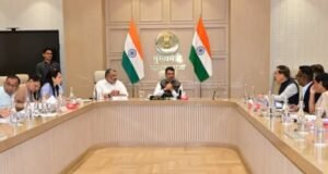 कामगारांसंबंधी विविध कायद्यांमध्ये कामगार विभागाच्या माध्यमातून सुधारणा