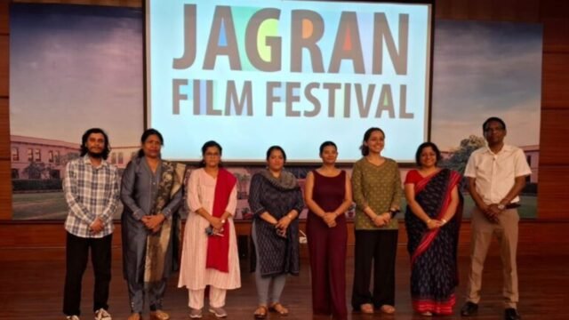 A special performance by 'Gypsy' at Maharashtra Sadan.