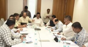 बियाणे तपासणीच्या उत्तरदायित्वाच्या कार्यपद्धतीत बदल करून नवीन मानक कार्यपद्धती निश्चित करण्यासाठी कृषिमंत्री दत्तात्रय भरणे यांच्या अध्यक्षतेखाली मंत्रालयात बैठक आयोजित करण्यात