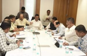 बियाणे तपासणीच्या उत्तरदायित्वाच्या कार्यपद्धतीत बदल करून नवीन मानक कार्यपद्धती निश्चित करण्यासाठी कृषिमंत्री दत्तात्रय भरणे यांच्या अध्यक्षतेखाली मंत्रालयात बैठक आयोजित करण्यात
