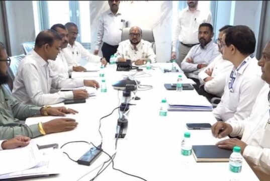 पाणीपुरवठा व स्वच्छता मंत्री गुलाबराव पाटील यांच्या अध्यक्षतेखाली न्हावा-शेवा टप्पा-३ पाणीपुरवठा योजनेचा आढावा घेण्यात आला