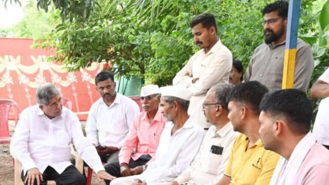 Personal monthly financial aid of ₹5,000 for the education of the late Warkari Bhosale's daughter; a compassionate decision by Guardian Minister Chandrakant Patil.