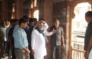 भिडेवाडा राष्ट्रीय स्मारकाला अन्न, नागरी पुरवठा व ग्राहक संरक्षण मंत्री छगन भुजबळ यांची भेट