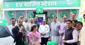 जिल्हाधिकारी कार्यालयात ‘ईव्ही फास्ट चार्जिंग’ स्टेशनचे पालकमंत्री अतुल सावे यांच्या हस्ते उद्घाटन