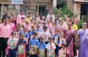 आदर्श जि.प.शाळा तारळ,धुमाळवाडी शाळेत शैक्षणिक साहित्य वाटप