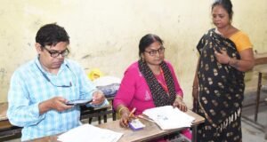 मतदार यादी विशेष सखोल पुनरीक्षण: जिल्ह्यात 72.93 टक्के काम पूर्ण;’बीएलओ’ना सहकार्य करण्याचे आवाहन