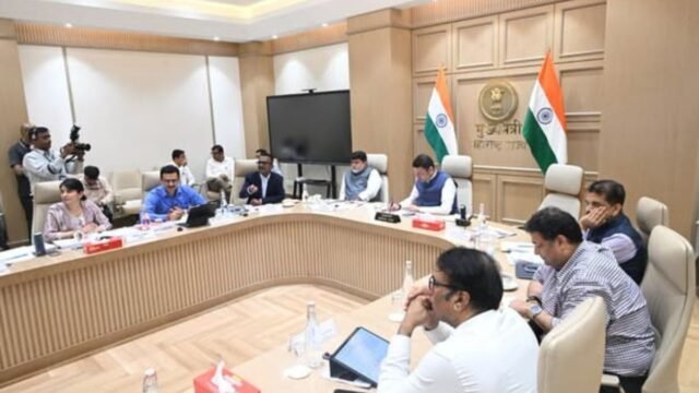 A review of various policies of the Industries Department was conducted during a meeting held at the 'Varsha' official residence under the chairmanship of Chief Minister Devendra Fadnavis.