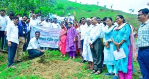 लोकसहभागातून चारा व वृक्षलागवडीचा अभिनव प्रयोग; सातपुड्यात शाश्वत विकासाला नवी दिशा Nandurbar News1