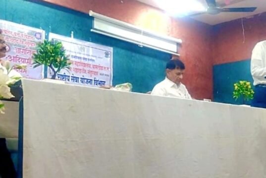 बामखेडा महाविद्यालयात जागतिक आदिवासी दिवस संपन्न