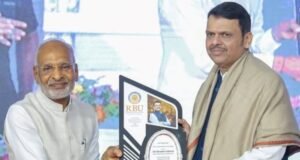 शैक्षणिक संस्थांनी आता नोकऱ्यांच्या क्षेत्रातील गरजा लक्षात घेऊन रोजगारक्षम, अत्याधुनिक कौशल्यांनी सज्ज आणि कालसुसंगत मनुष्यबळ घडविण्यावर भर दिला पाहिजे