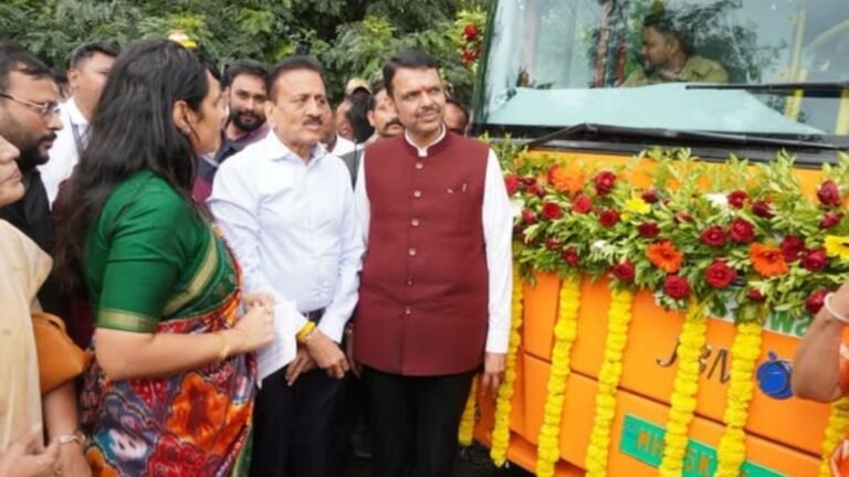नाशिकच्या सार्वजनिक वाहतूक व्यवस्थेला बळ; मुख्यमंत्री देवेंद्र फडणवीस यांच्या हस्ते ५० ई-बसेसचे लोकार्पण