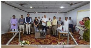 नवापूर येथे पालकमंत्र्यांच्या उपस्थितीत तालुकास्तरीय आढावा बैठक संपन्न
