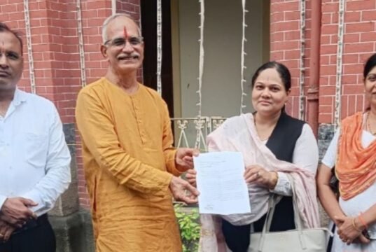 श्री तुळजाभवानी देवस्थानच्या 1668 हेक्टर जमिनींसह अन्य राज्यांतील जमिनींचा तातडीने ताबा घ्यावा; अन्यथा न्यायालयात प्रतिवादी करू!हिंदु जनजागृती समितीकडून पुणे विभागीय आयुक्तांना कायदेशी