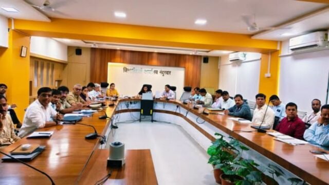 Weekly review meeting of all departments | Emphasis on the prompt resolution of citizens' grievances