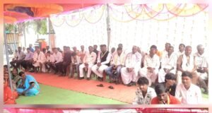 होटाळा येथे अण्णाभाऊ साठे जयंती उत्साहात साजरी, शालेय साहित्याचे वाट