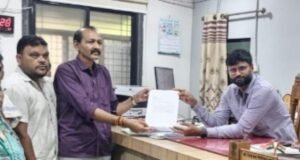 अक्कलकुवा तालुक्यातील मंजूर वनपट्टे शेतकऱ्यांना वाटप करण्यात यावेत, यासाठी 21 ऑगस्ट रोजी तहसील कार्यालयासमोर एक दिवसीय धरणे आंदोलन