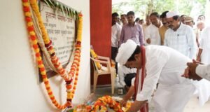 स्वातंत्र्यसैनिकांचा त्याग व योगदान प्रेरणादायी – पालकमंत्री संजय राठोड, हुतात्मा स्मारक उमरी येथे क्रांती दिन उत्साहात साजरा
