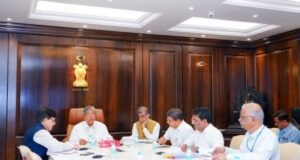 राष्ट्रीय शैक्षणिक धोरणाच्या प्रभावी अंमलबजावणीसाठी विद्यापीठांनी एकसमान शैक्षणिक वेळापत्रक राबवावे