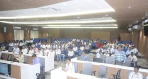 दुर्गम भागातील प्रत्येक पात्र नागरिकापर्यंत आयुष्मान योजनेचा लाभ पोहोचवा ई-केवायसी मोहिमेला गती देण्याचे डॉ. ओमप्रकाश शेटे यांचे निर्देश